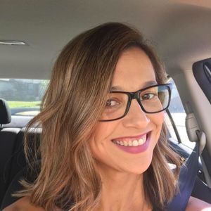 Meet your Posher, Ana